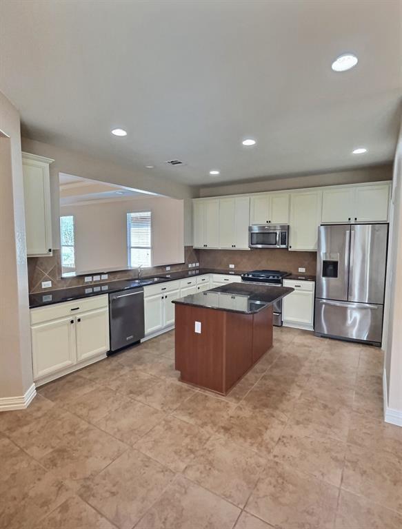 Building Photo - 921 Apache Mountain Ln