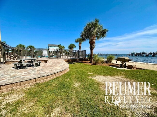 Building Photo - Discover your dream coastal retreat!