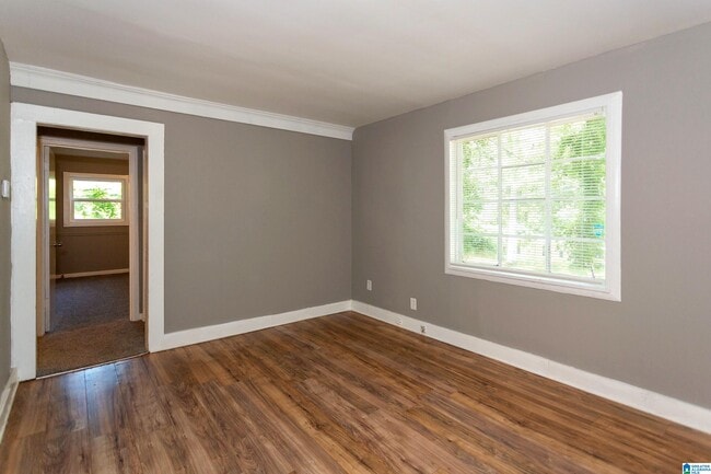 Building Photo - 204 Mccormick Ave