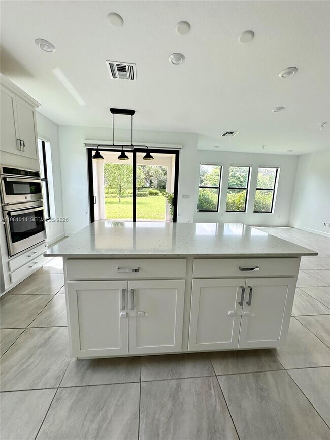 Building Photo - 3265 Dunning Dr