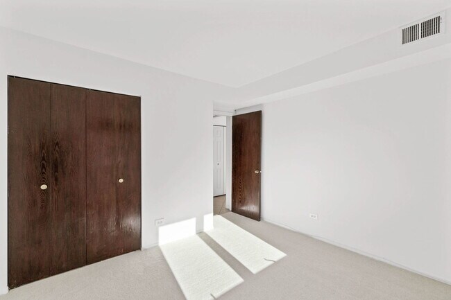 Building Photo - 8423 W Gregory St