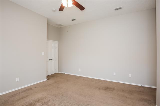 Building Photo - 1019 Bonanza Dr