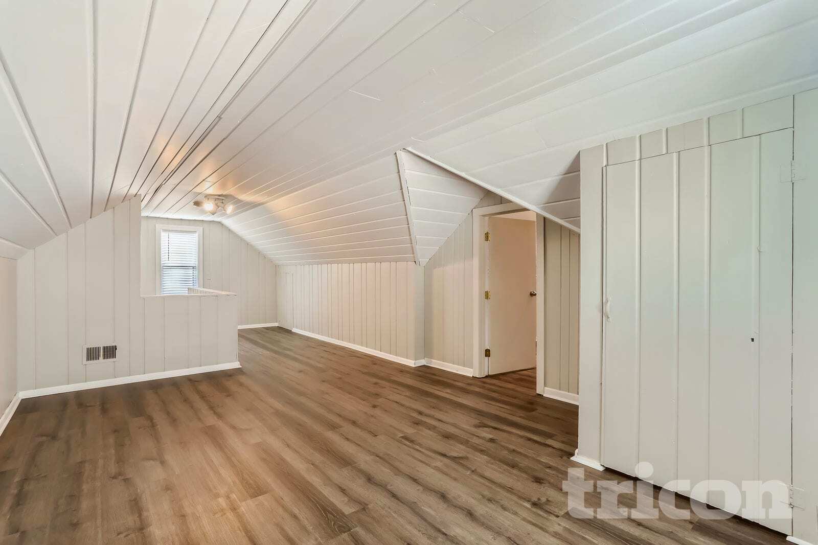 Building Photo - 2833 Louisiana Ave S