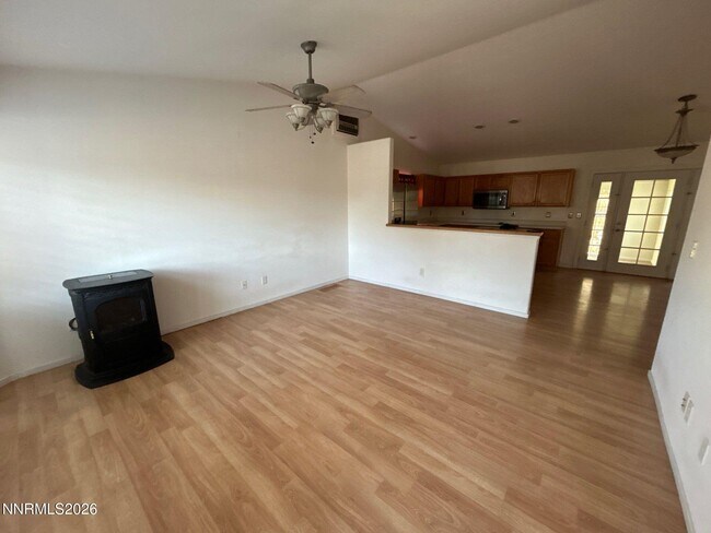 Building Photo - 559 Nader Wy