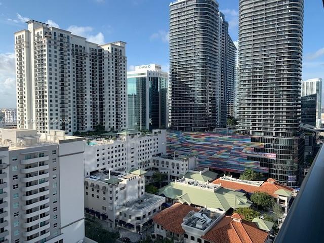 Building Photo - 1000 Brickell Plaza