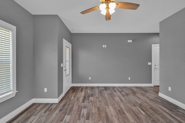 Building Photo - Brand New 2-Bed/3-Bath Townhouse in Joplin...