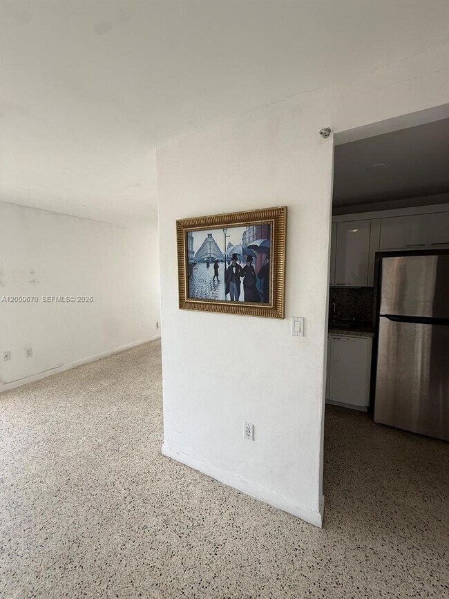 Building Photo - 1736 SW 19th St