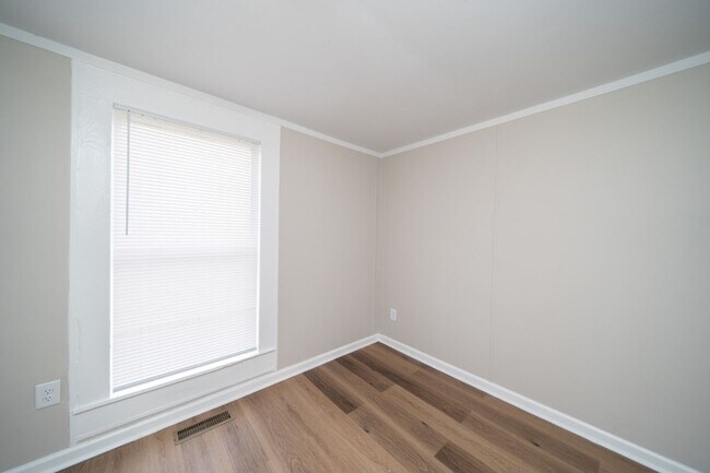 Building Photo - 4/2 House For Rent in Montevallo!