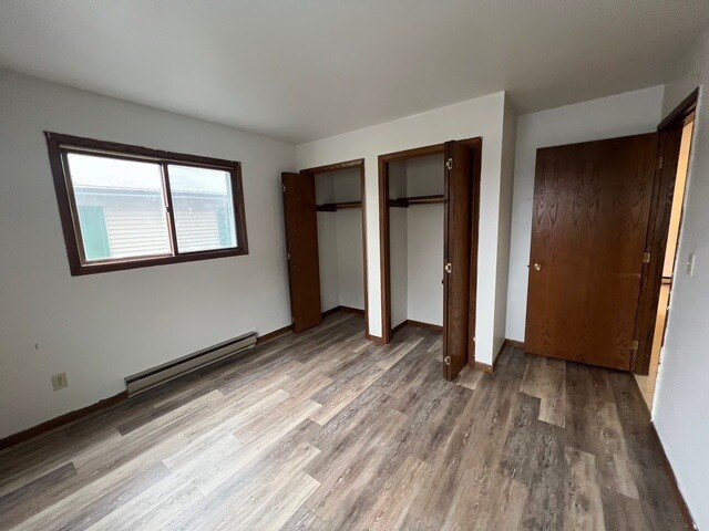 Building Photo - 909 Genrich St