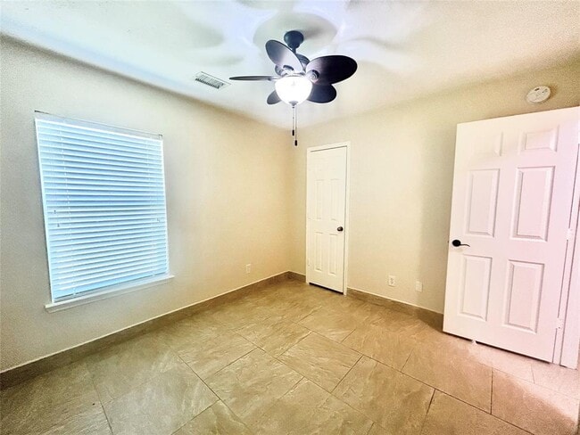 Building Photo - 18235 Bonham Oaks Ct