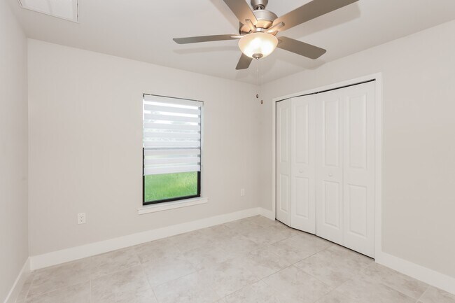 Building Photo - 2509 18th St W