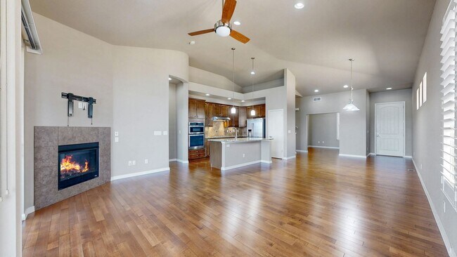 Building Photo - Great Home in Loveland