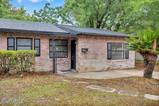 Building Photo - 1012 Beckner Ave
