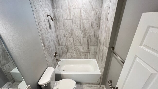 Building Photo - GORGEOUS Bedroom, 2 Bathroom Home in Palm Bay!!