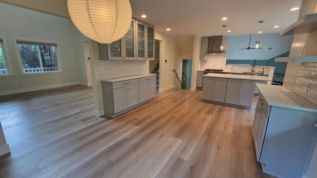 Building Photo - 5977 Scotswood Ct