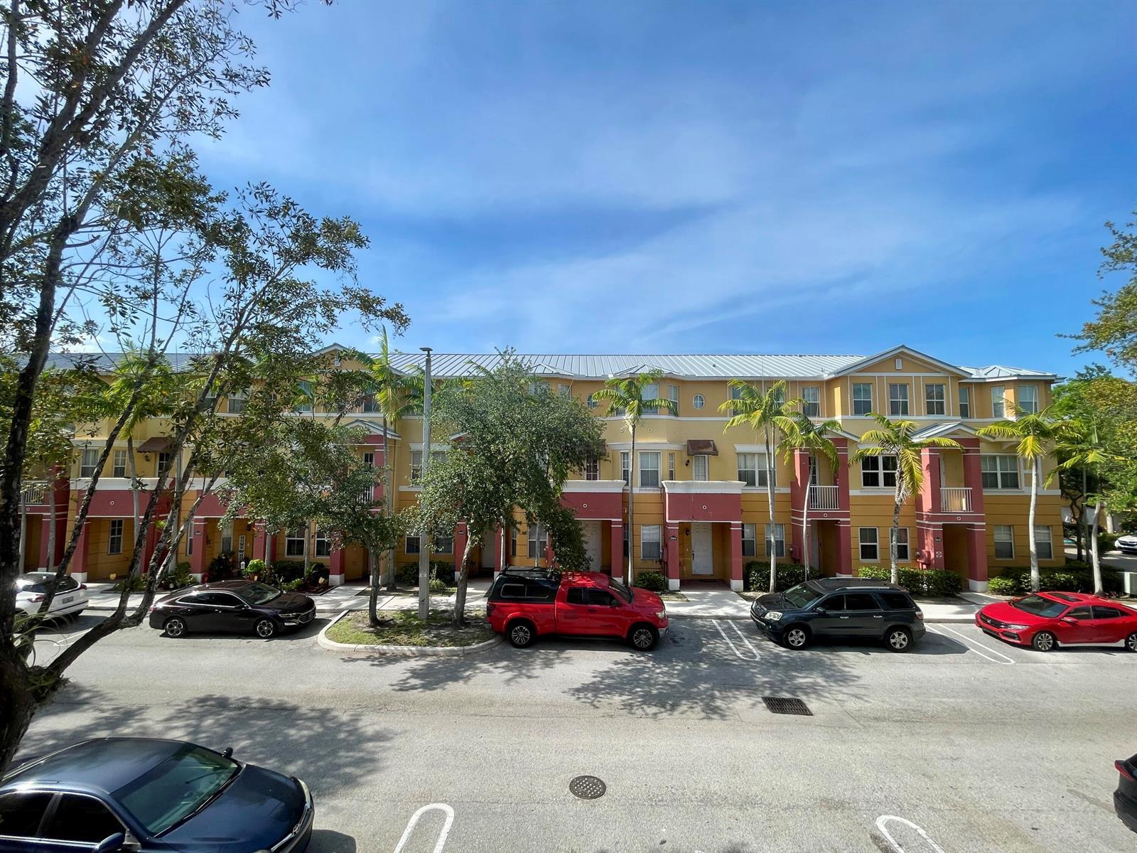 Building Photo - 1119 Shoma Dr