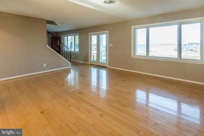 Building Photo - 40508 Waterview Dr