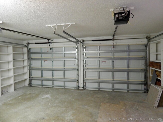 Building Photo - 10430 Buena Ventura Dr