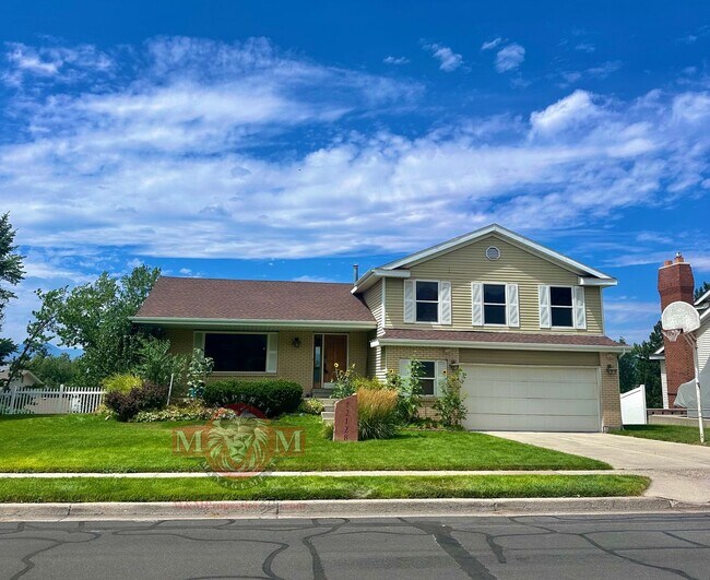 Building Photo - 4 Bed 3.5 Bath Beautiful Home In Sandy