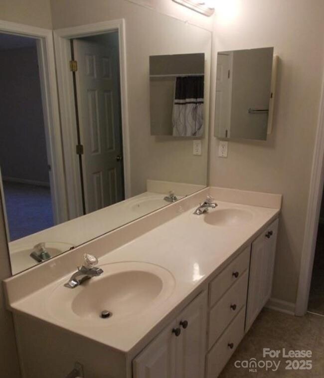 Building Photo - 12317 Paperbark Cir