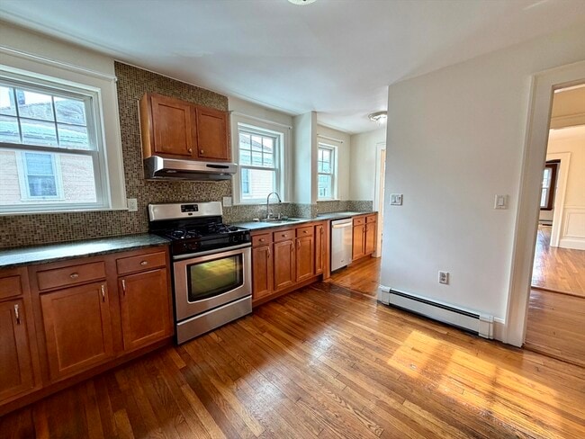 Building Photo - 31 Oakley Rd