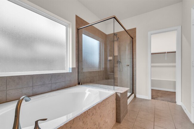 Building Photo - 13313 Suntail Ct