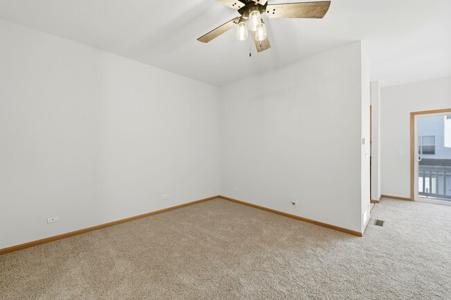 Building Photo - 1472 Cambria Dr