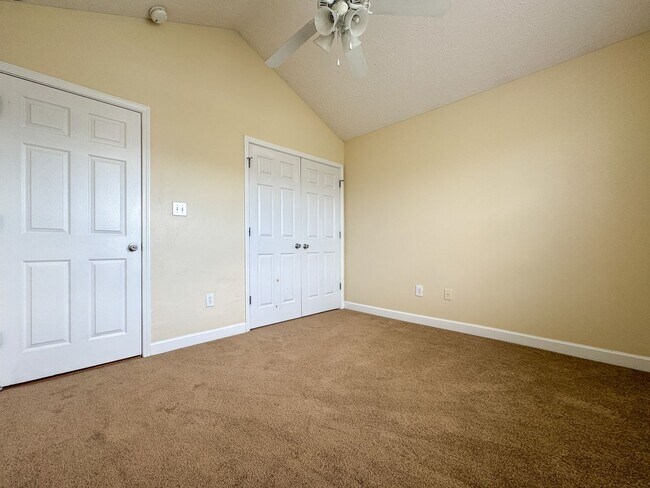 Building Photo - 316 Ivy Wood Lane