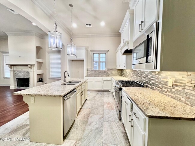 Building Photo - 411 Dunvegan Ct