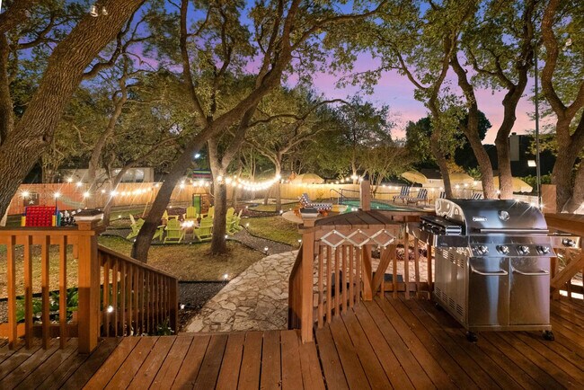 Building Photo - 13702 Yellow Oak Cir