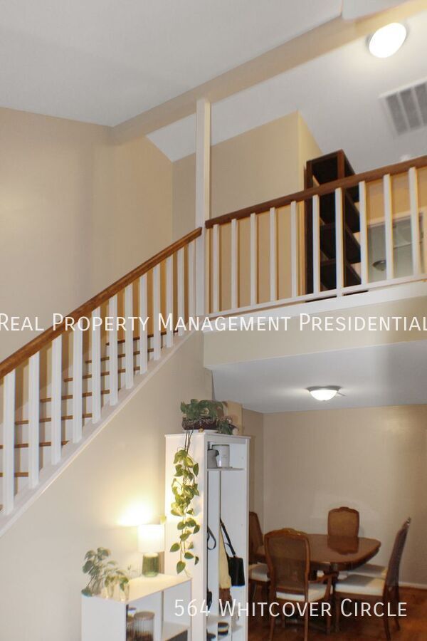 Building Photo - 564 Whitcover Cir