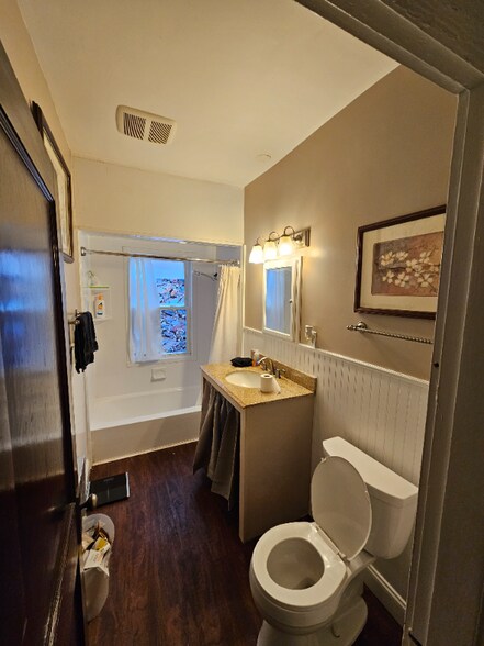 Building Photo - 536 Mt Auburn St