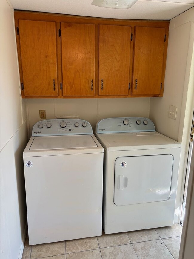 Building Photo - 3 BED, 2 BATH HOME ON PISGAH COVERED BRIDG...
