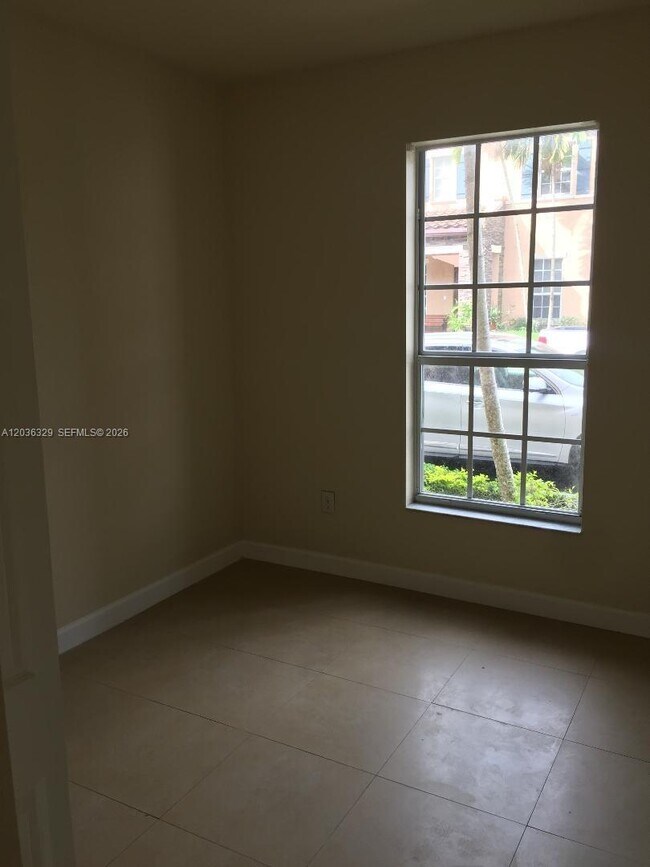 Building Photo - 9350 SW 170th Passage