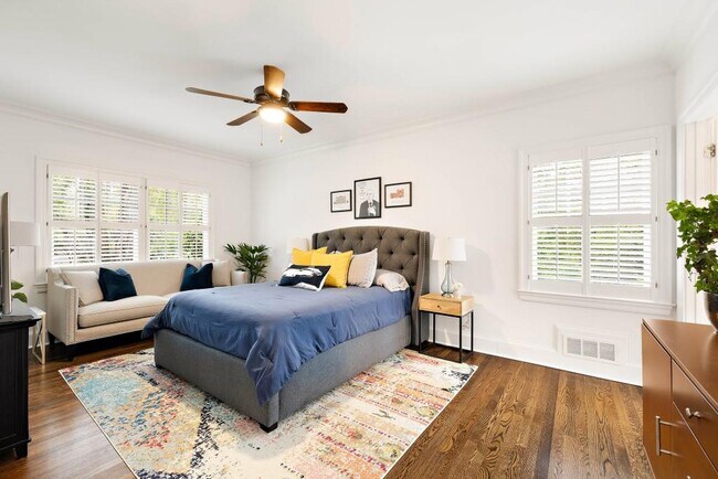 Building Photo - 1737 Barnesdale Way NE