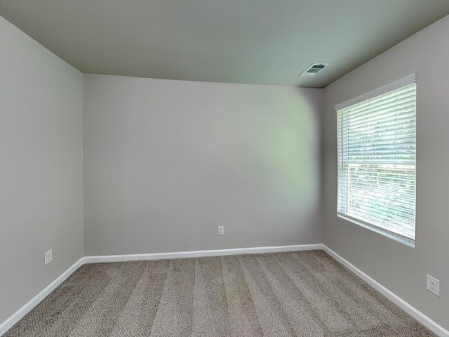 Building Photo - 1087 Benfield Ridge