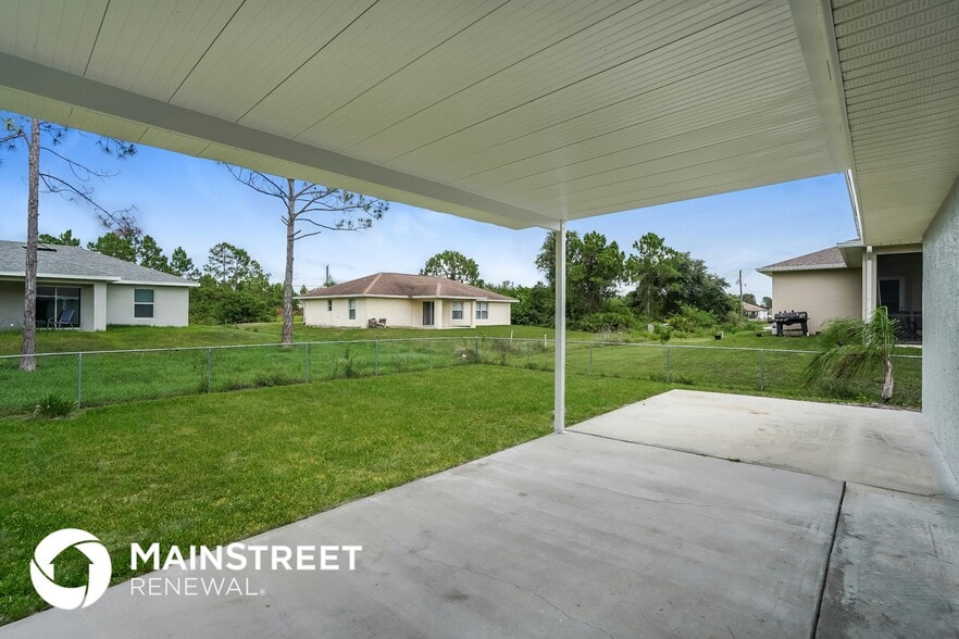 Building Photo - 5316 Benton St