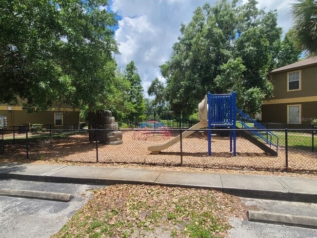 Building Photo - 36137 Lake Chase Blvd