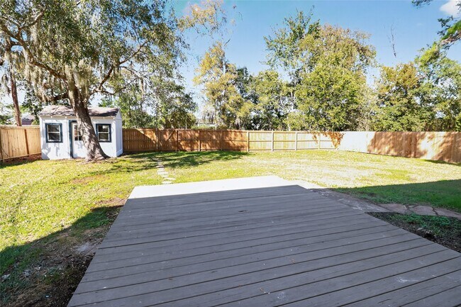Building Photo - 133 Cherry Tree Ln