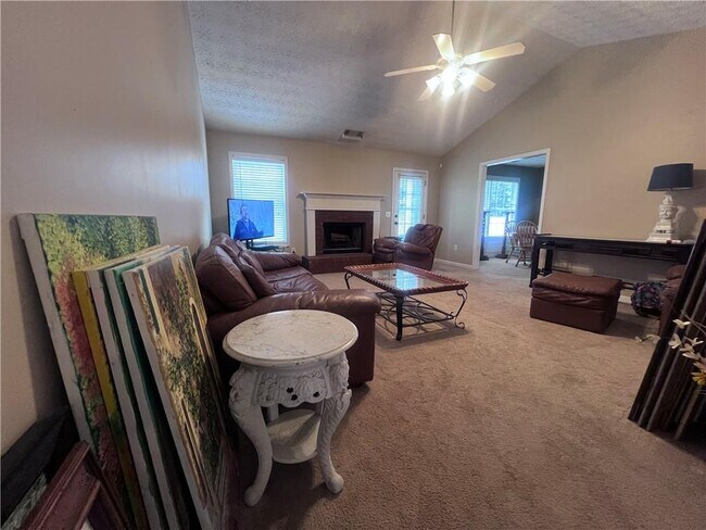 Building Photo - 2919 Wynhaven Oaks Way