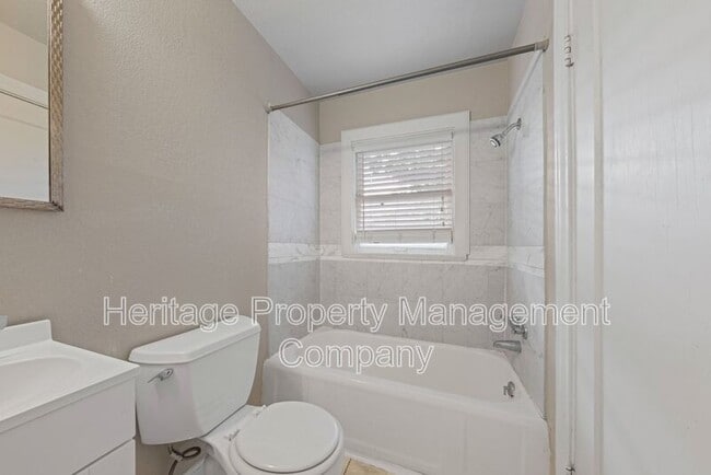 Building Photo - 109 W Norwood Ct