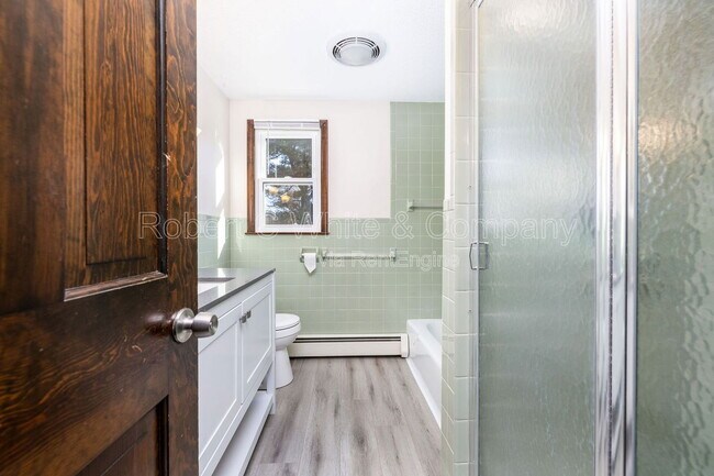 Building Photo - 42 Valley View Ln