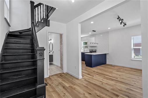 Building Photo - 3627 Woodland Ave