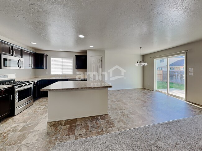 Building Photo - 11934 Edgemoor St