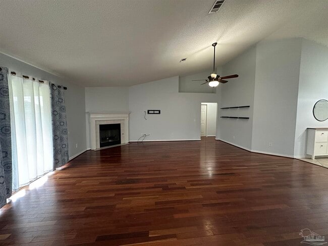 Building Photo - 3321 Tiller Ct
