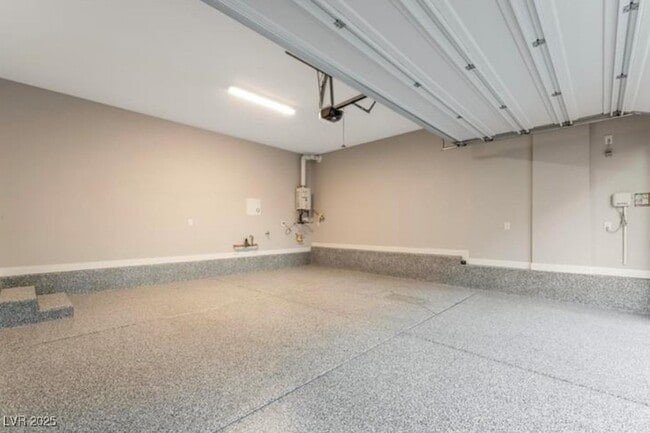 Building Photo - 660 Clowder Spring Way