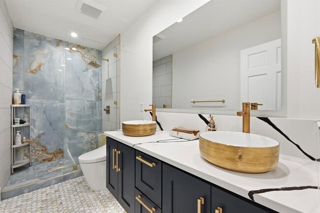 Building Photo - 4805 Greystone Dr
