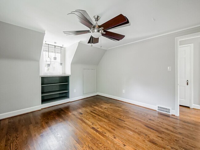 Building Photo - 21530 Olmstead St