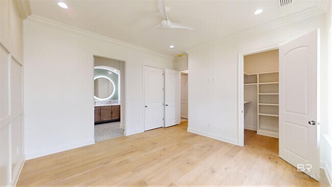Building Photo - 2704 Bienville Ave