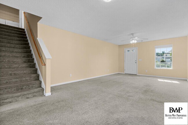 Building Photo - 233 Rosebrook Dr